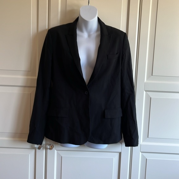 Theory Gabe One Button
Stretch Wool Blazer Style #
80001199. Black Size 12 - Picture 7 of 17